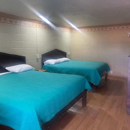 Provo Inn & Suites ภายนอก รูปภาพ
