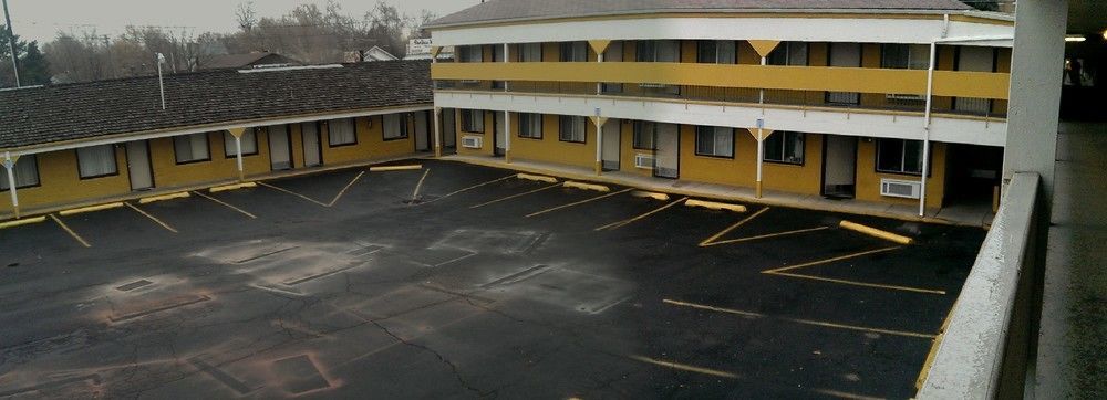 Provo Inn & Suites ภายนอก รูปภาพ